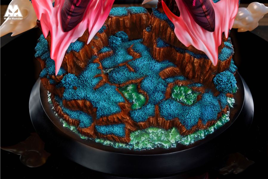 【Pre-order】Dragon Ball King Kai Fist Goku Statue