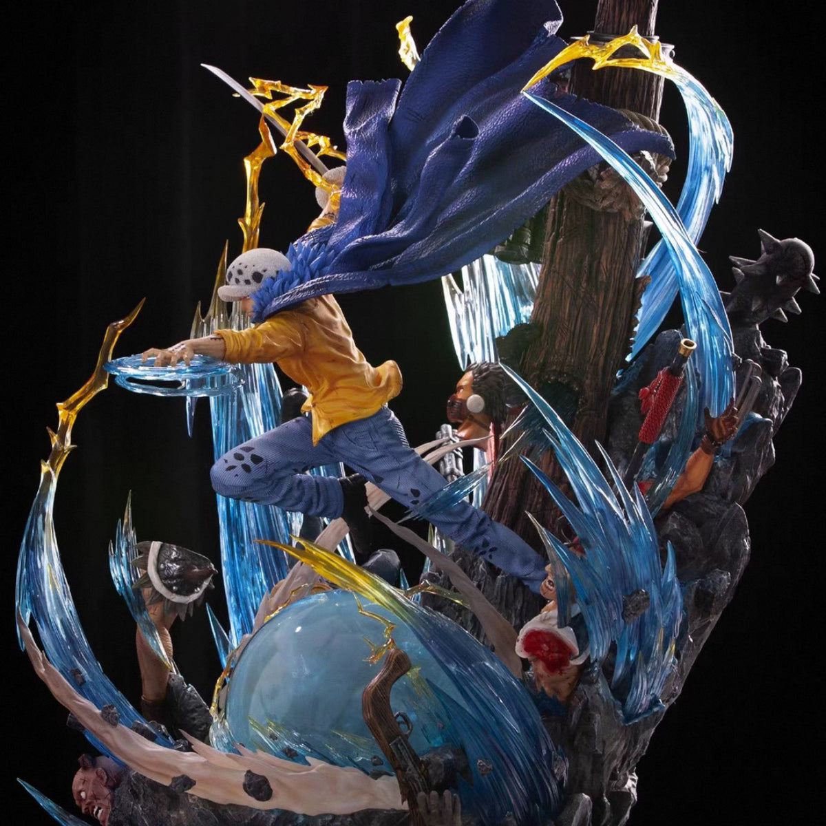 【Spot goods】Trafalgar D. Water Law 1/6 Scale Collectible Figure – Premium Quality & Exclusive Details