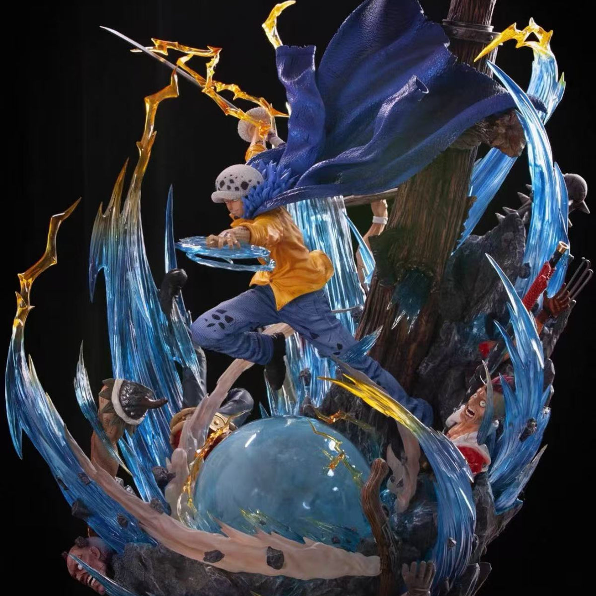 【Spot goods】Trafalgar D. Water Law 1/6 Scale Collectible Figure – Premium Quality & Exclusive Details