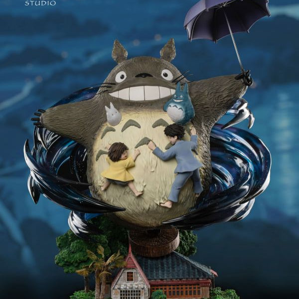 【Pre-order】Silhouette Moment Series – Totoro’s Night Invitation | Limited Edition Narrative Diorama Sculpture