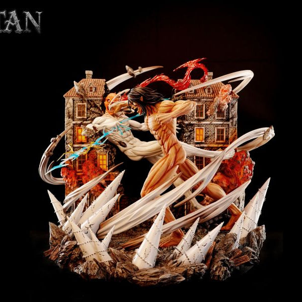 【Pre-order】Attack on Titan: The Colossal Titan Series - War Hammer Titan vs. Colossal Titan Statue