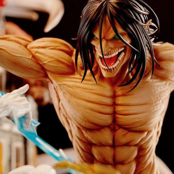 【Pre-order】Attack on Titan: The Colossal Titan Series - War Hammer Titan vs. Colossal Titan Statue