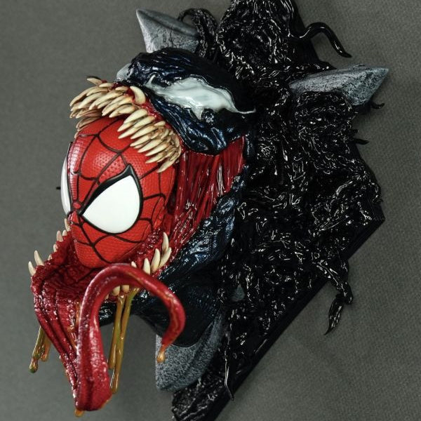 【Pre-order】Marvel | Spider-Man + Venom Wall Hanging