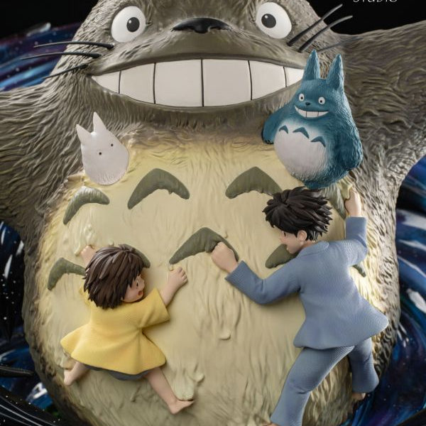 【Pre-order】Silhouette Moment Series – Totoro’s Night Invitation | Limited Edition Narrative Diorama Sculpture