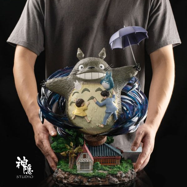 【Pre-order】Silhouette Moment Series – Totoro’s Night Invitation | Limited Edition Narrative Diorama Sculpture