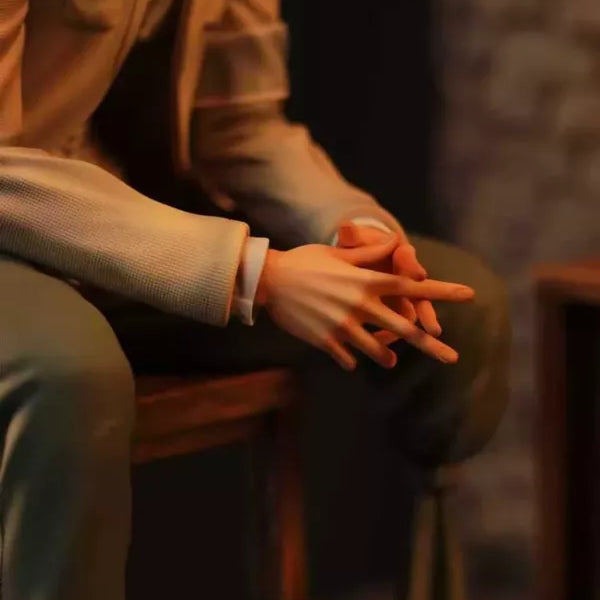 【Pre-order】Attack on Titan: Iconic Scenes Series - Reiner, Sit Down Statue