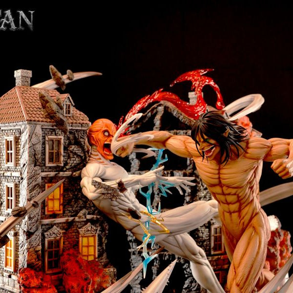 【Pre-order】Attack on Titan: The Colossal Titan Series - War Hammer Titan vs. Colossal Titan Statue